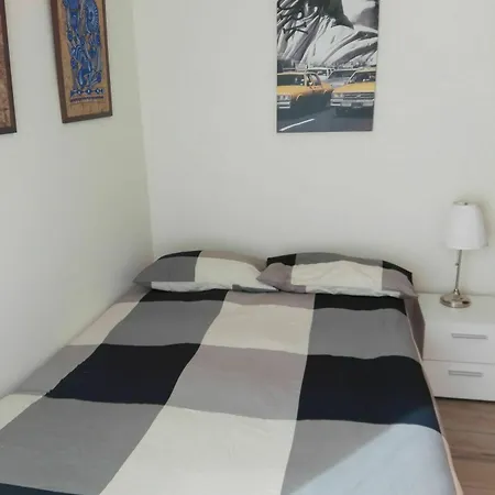 Domus Sant'elmo Apartment Naples